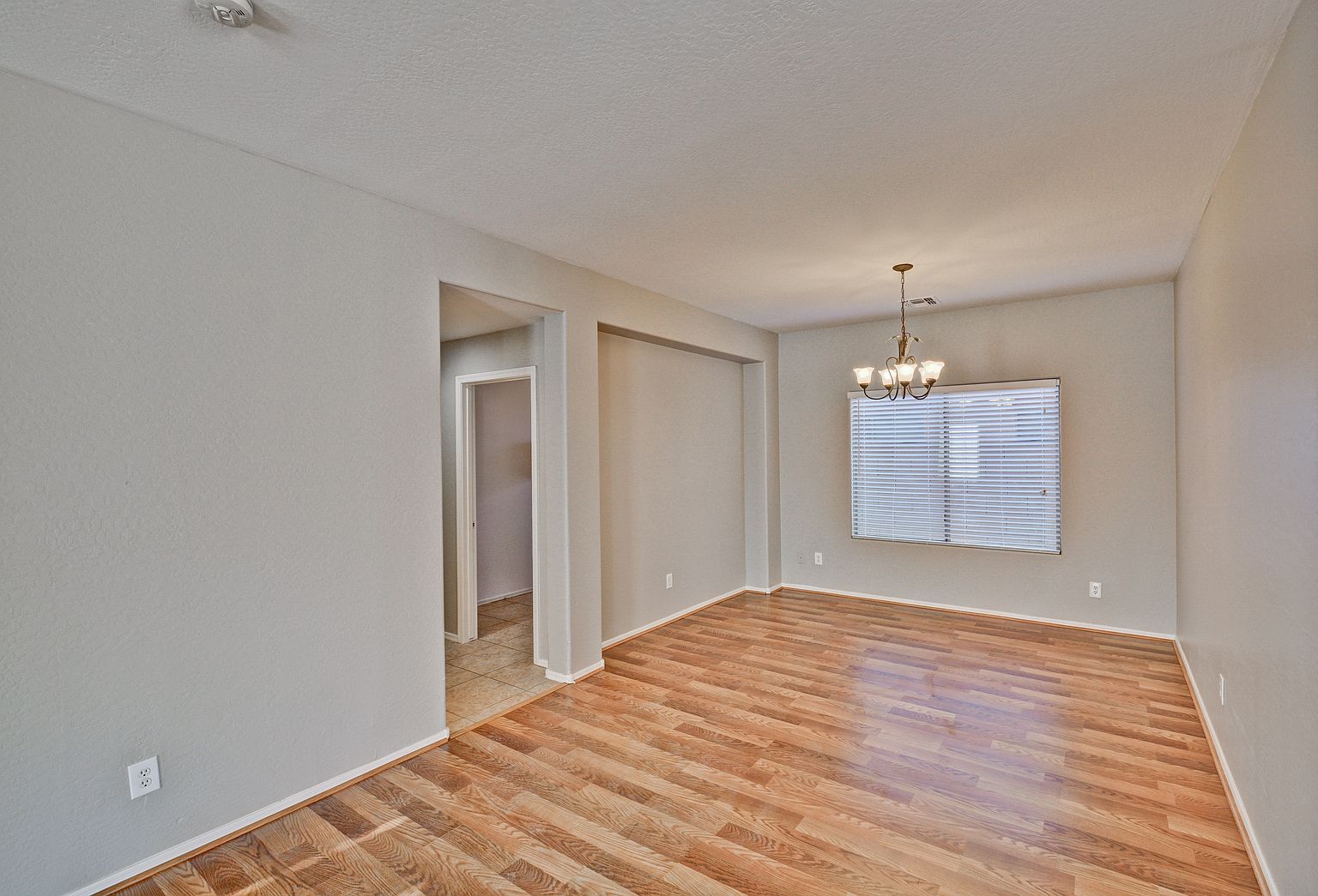 10115 W Parkway Dr photo 5