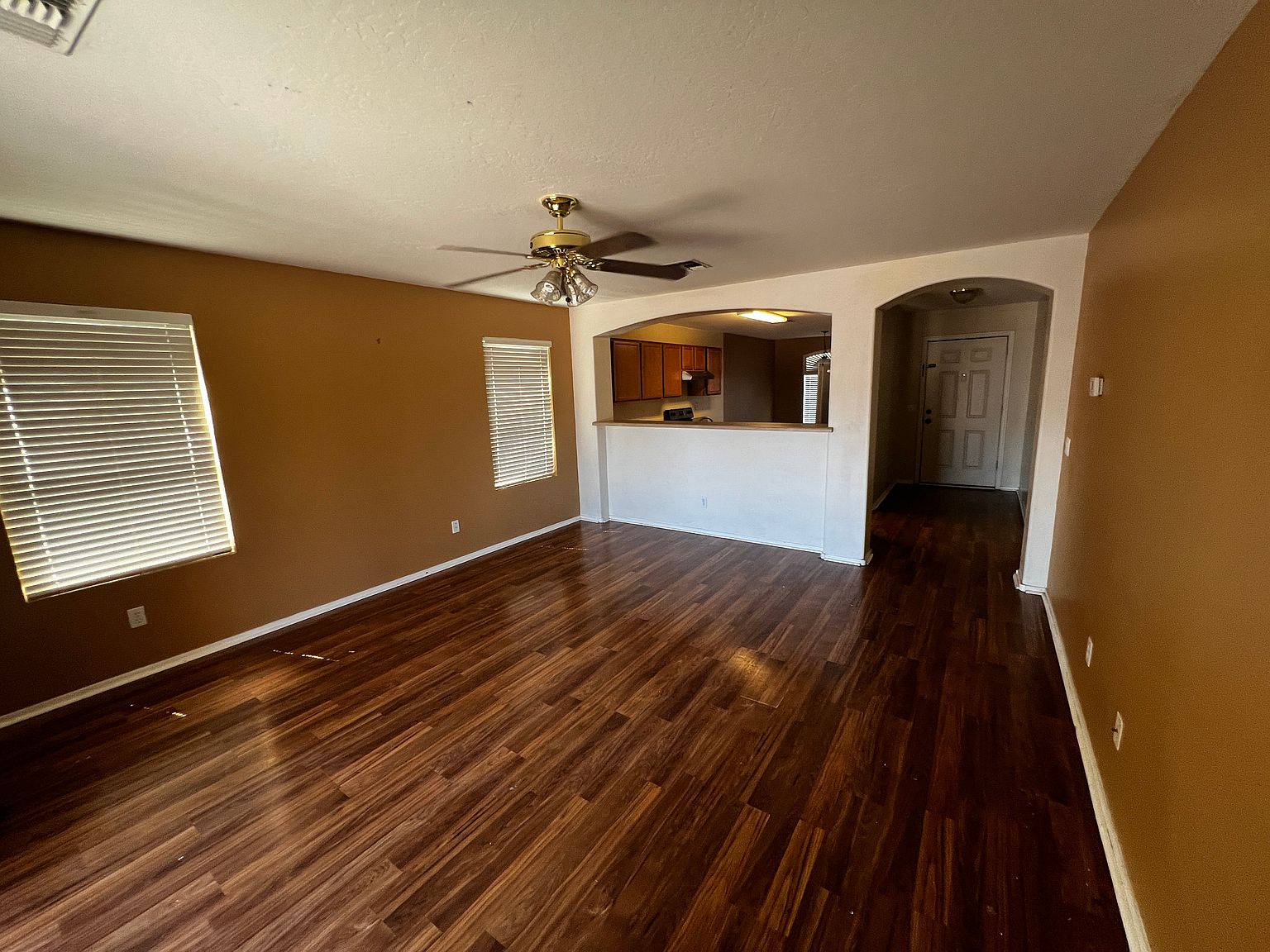 11121 W Brittlewood Dr photo 2