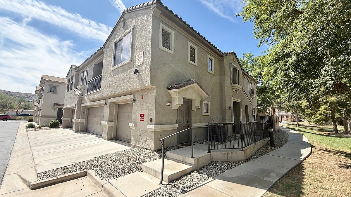 7506 S 29th Way photo 2