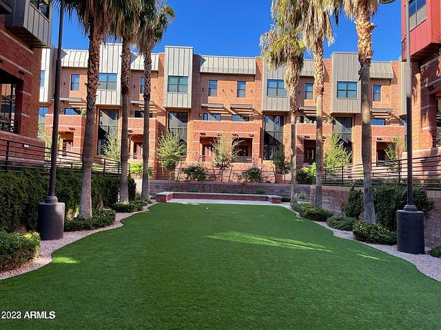 305 S Wilson St Tempe, AZ 85281 photo 2
