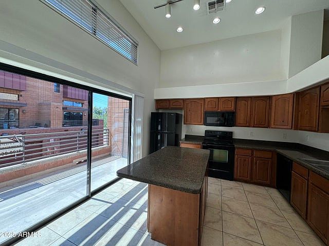 305 S Wilson St Tempe, AZ 85281 photo 4