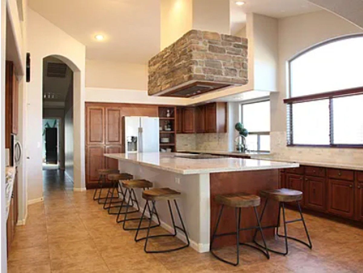 2018 W Morning Vista Ln photo 3