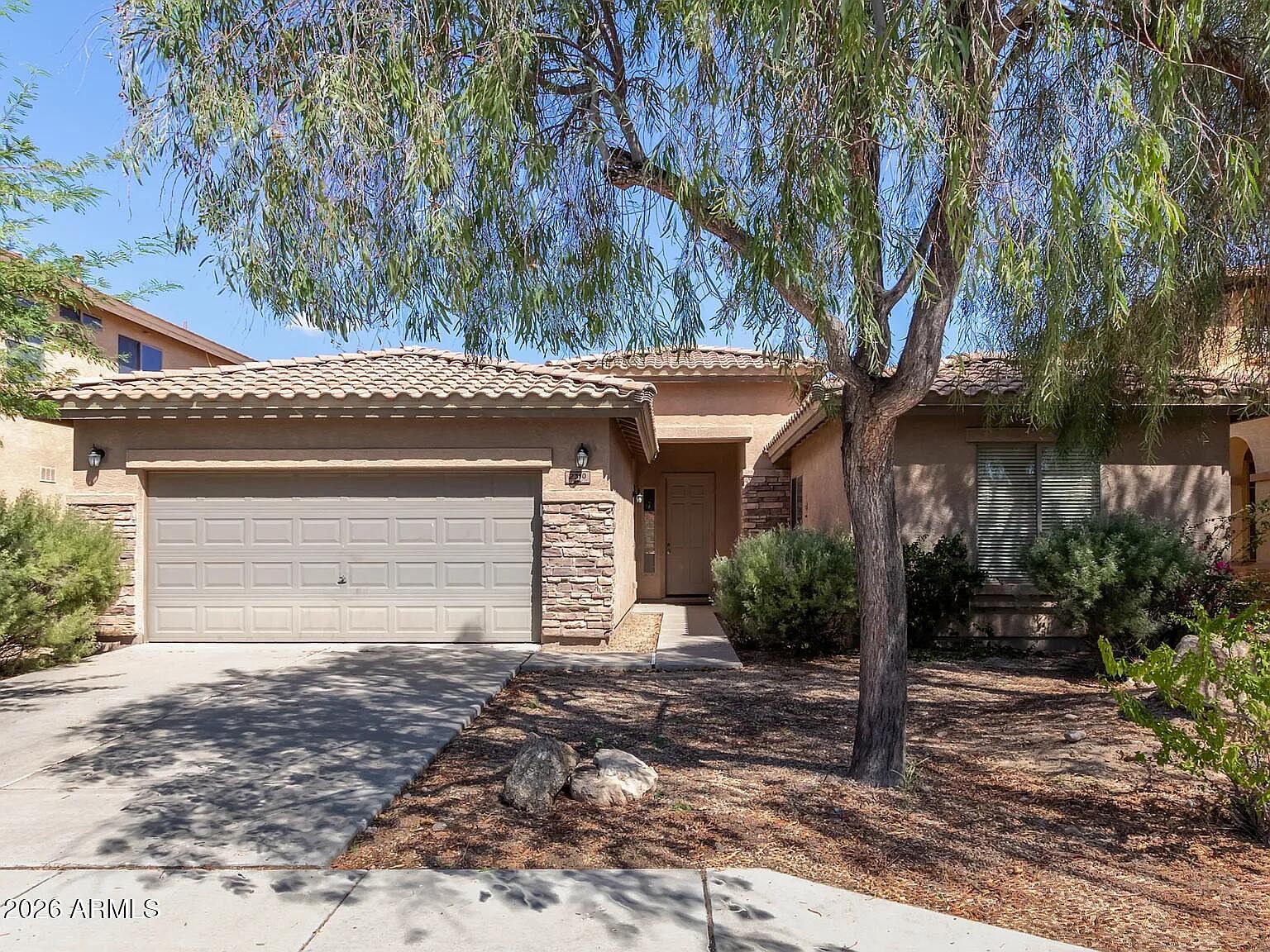 2310 W Spur Dr Phoenix, AZ 85085 photo 2