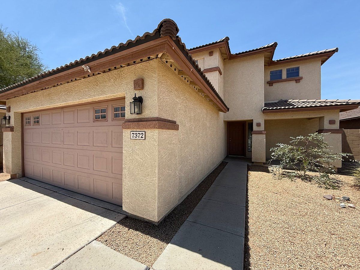 7372 W Ian Dr Phoenix, AZ 85339 photo 2