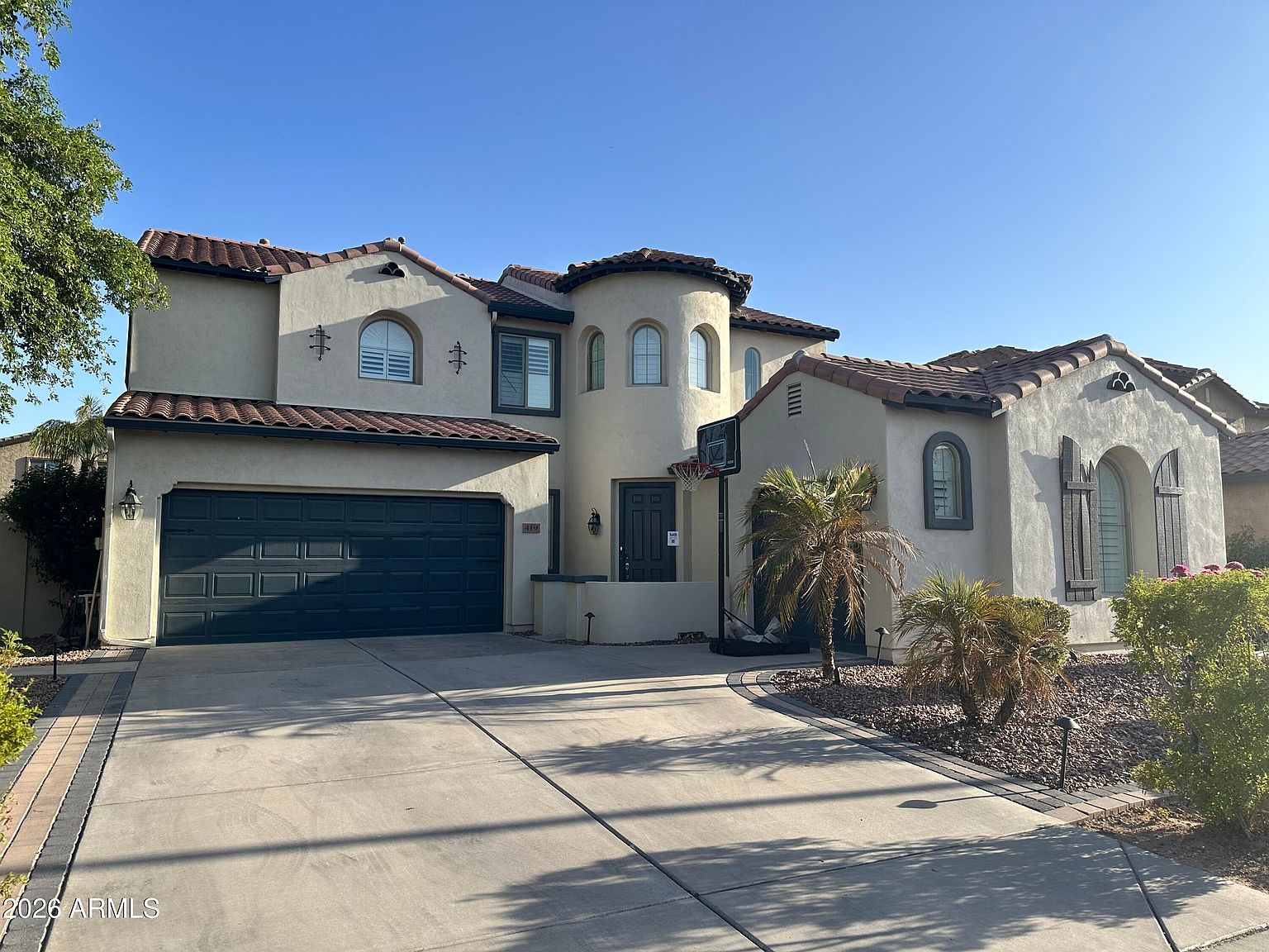 419 W Balsam Dr photo 2
