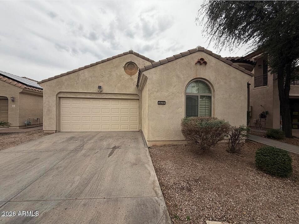 421 W Wisteria Pl Chandler, AZ 85248 photo 2