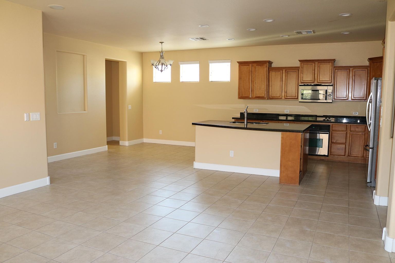 1304 S Los Gatos Ln photo 4