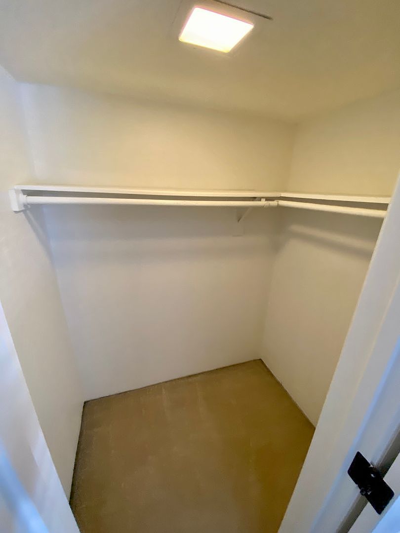 Upgraded Condo near Oldtown photo 2