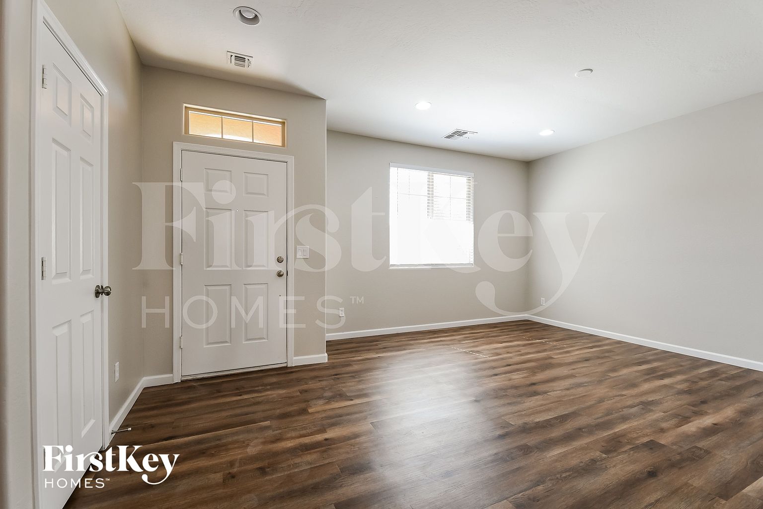 26869 N 175th Ln photo 5