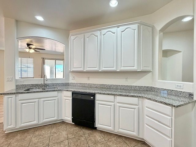 26743 N 175th Ln Surprise, AZ 85387 photo 5