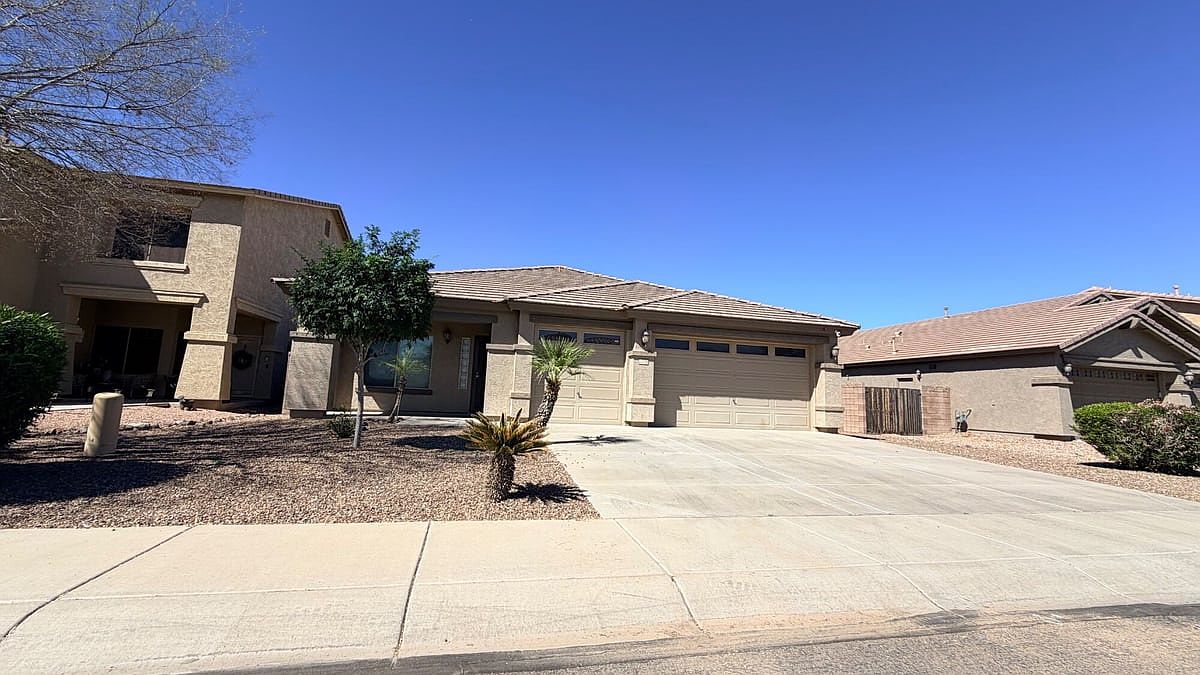22156 N Sunset Dr Maricopa, AZ 85139 photo 2