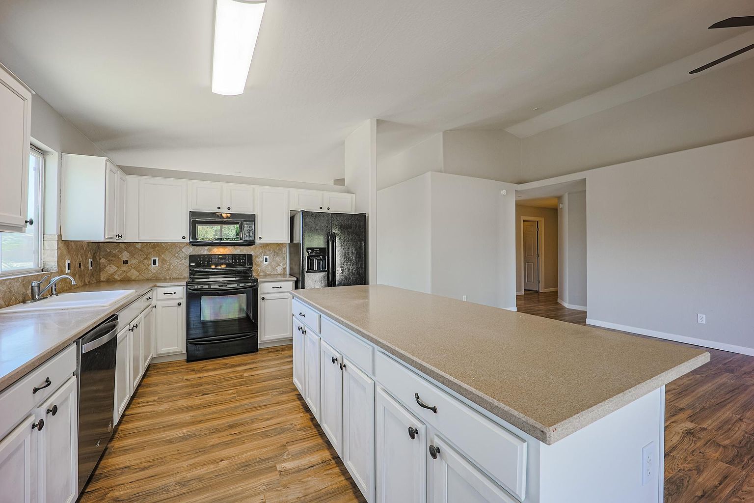 40426 N Shetland Dr photo 4