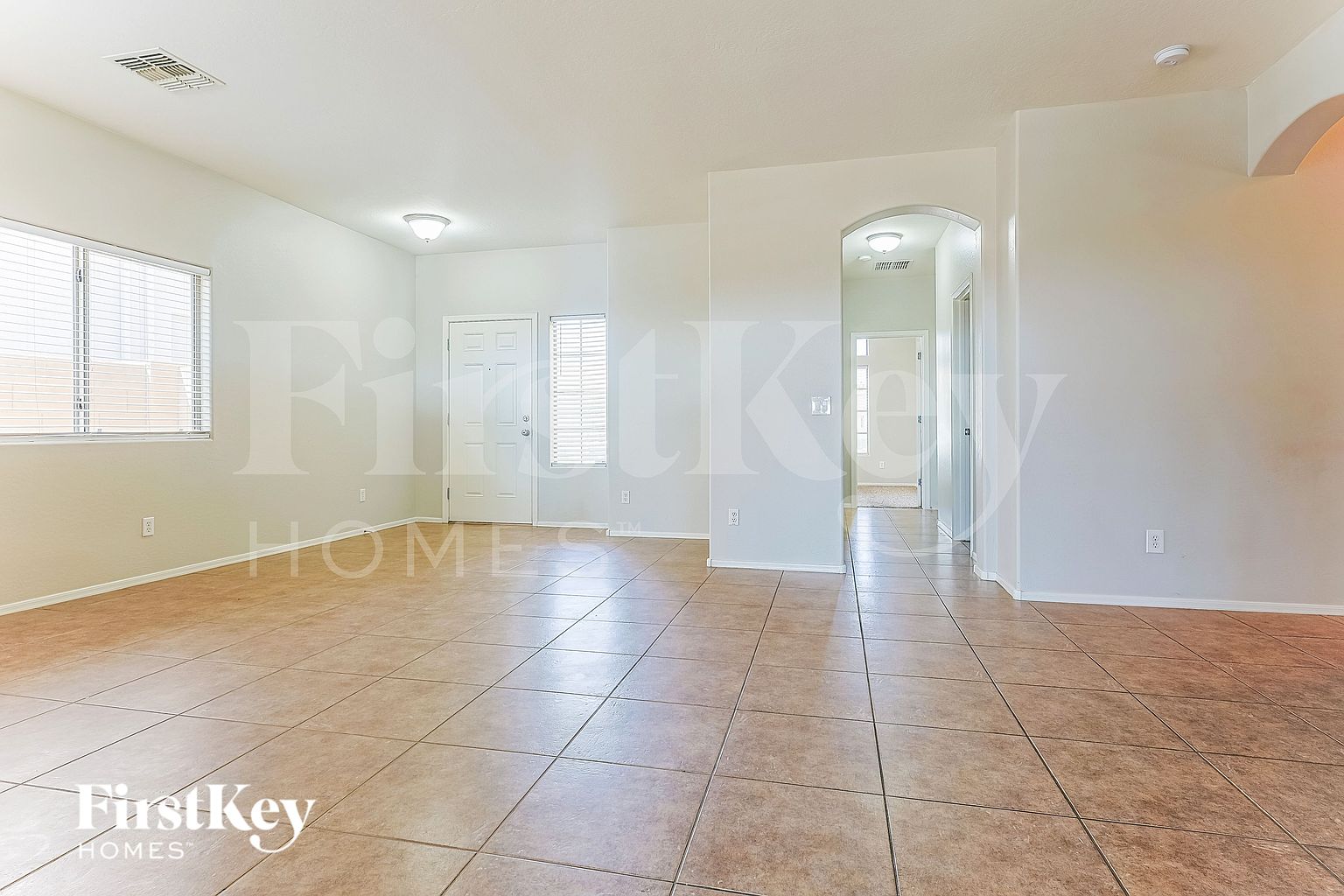33827 N Slate Creek Dr San Tan Valley, AZ 85143 photo 4