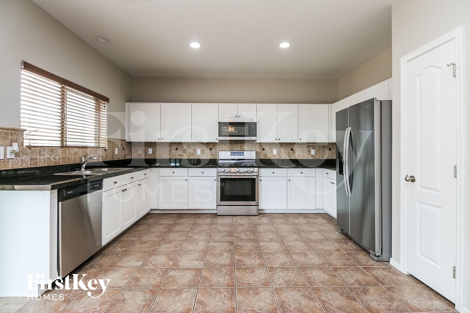 888 E Desert Rose Trail San Tan Valley, AZ 85143 photo 3