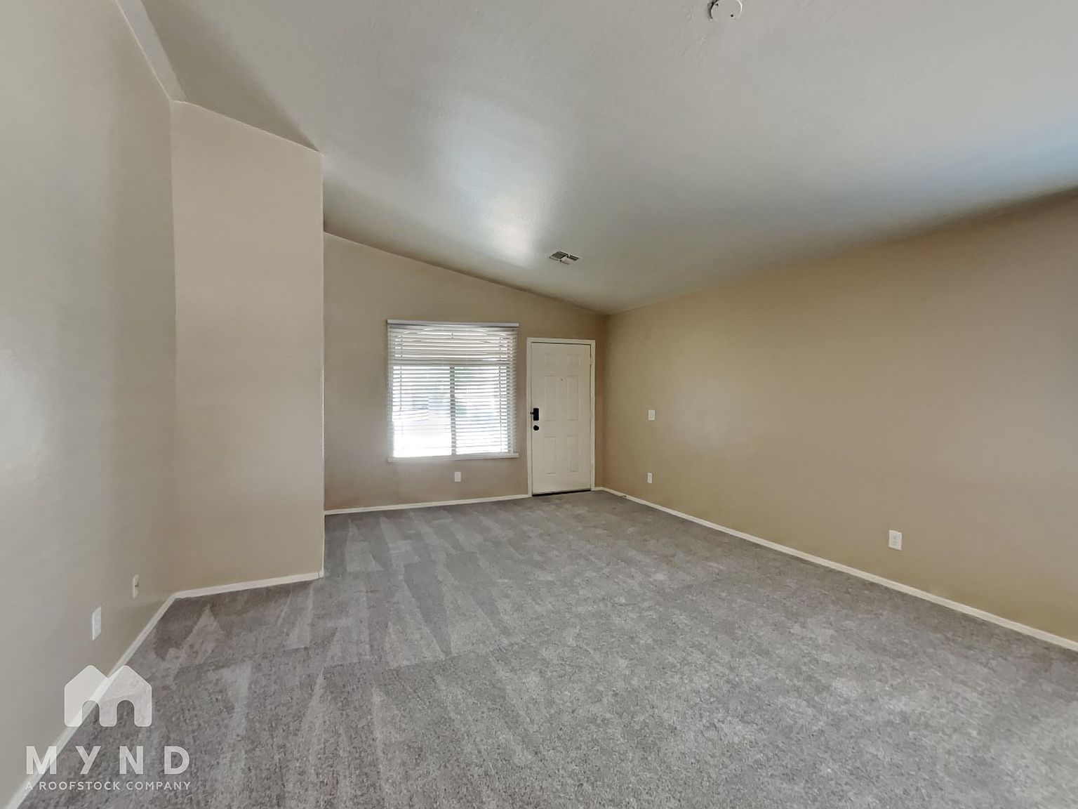 36590 W San Clemente St photo 5