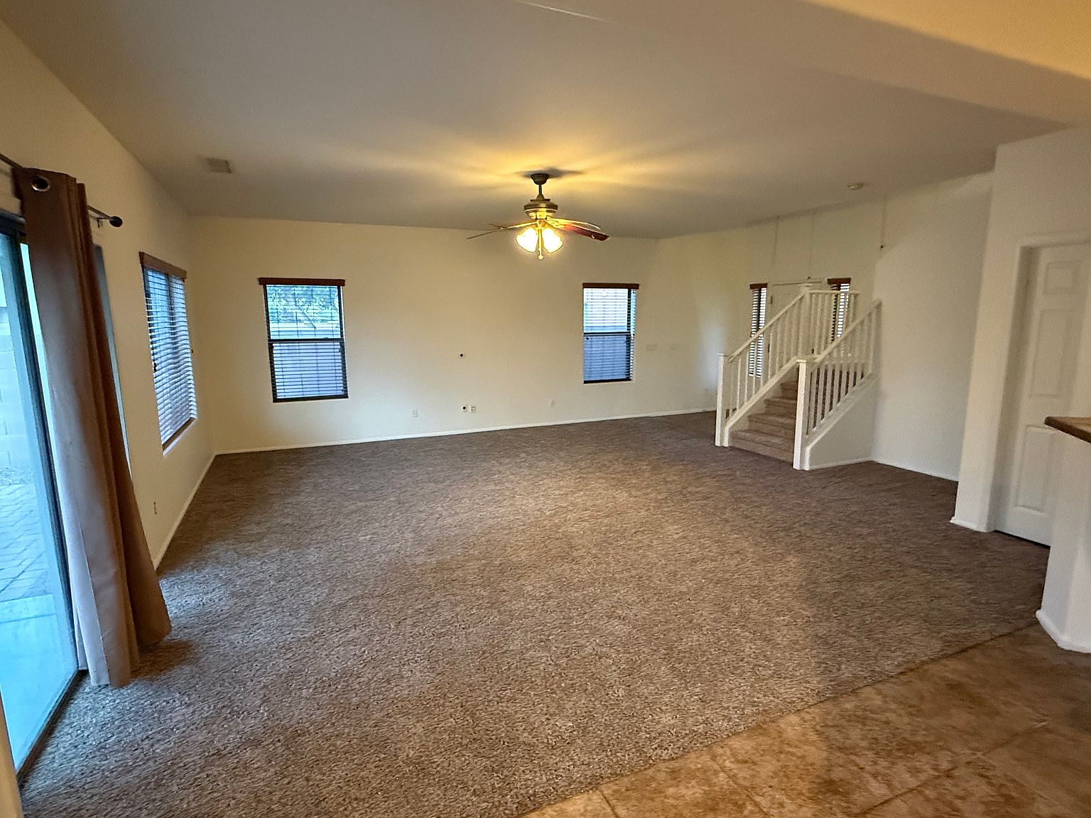 44640 W Yucca Ln photo 4