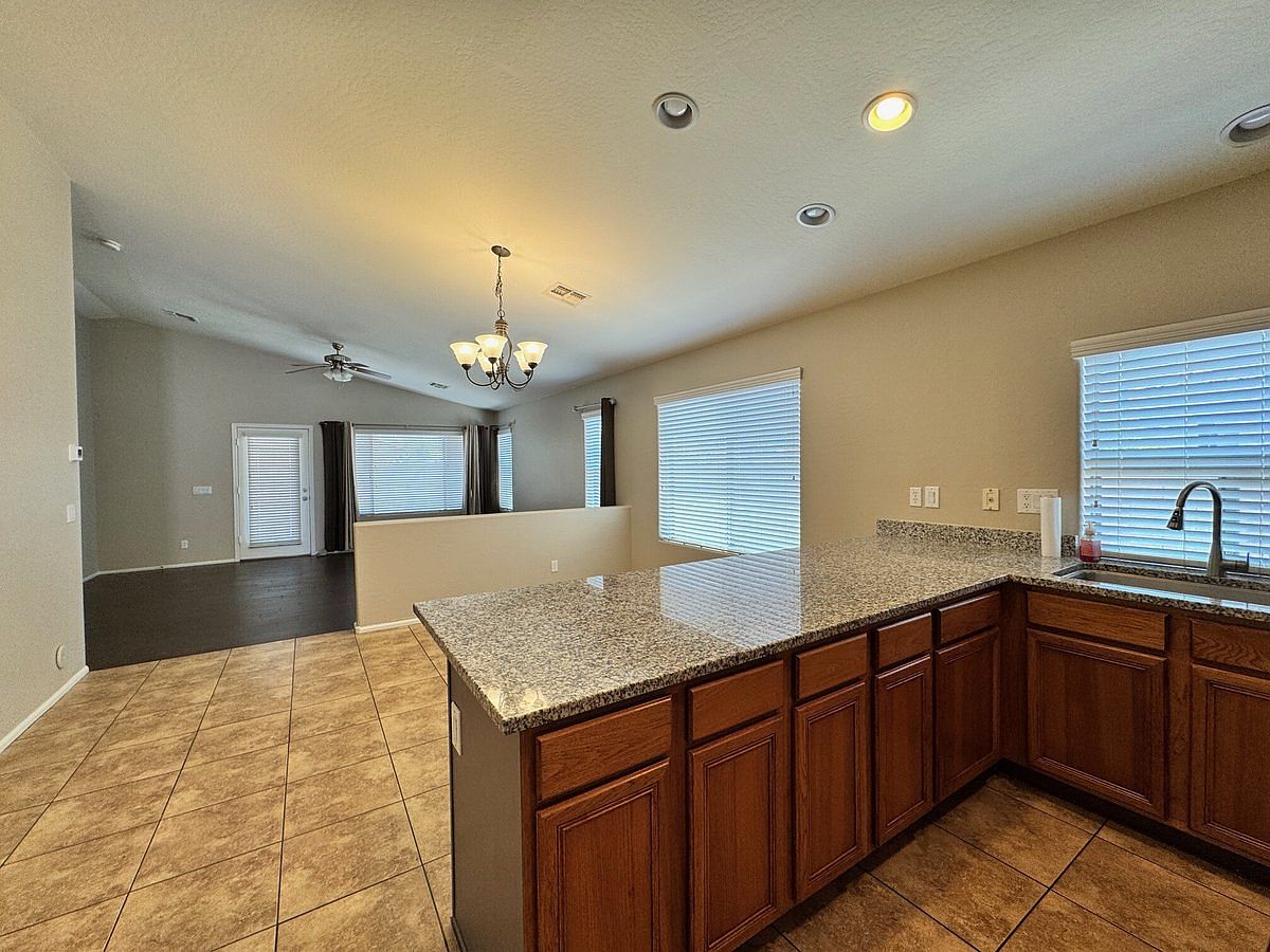 44879 W Desert Garden Rd Maricopa, AZ 85139 photo 2