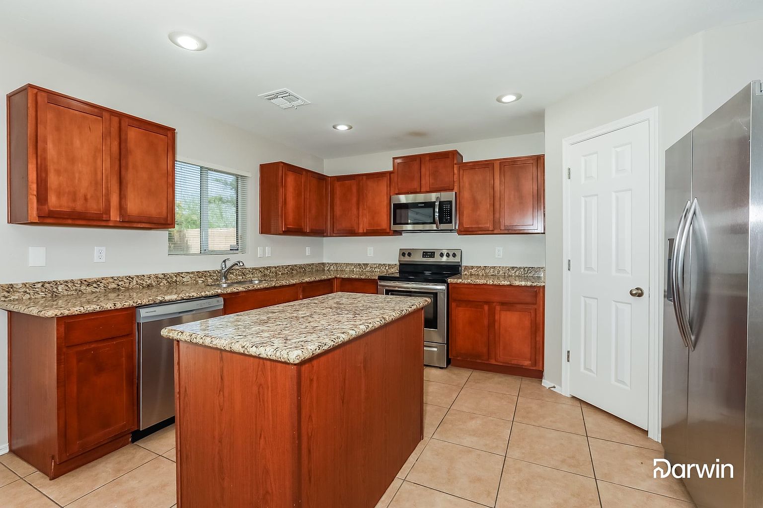 28290 N Quartz Way photo 3