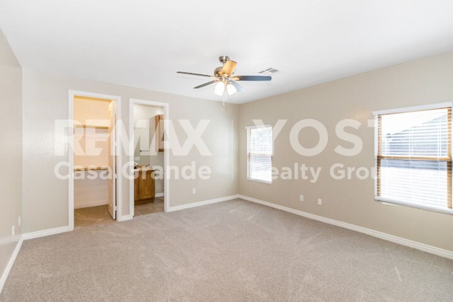 1225 E Prickly Pear St photo 5