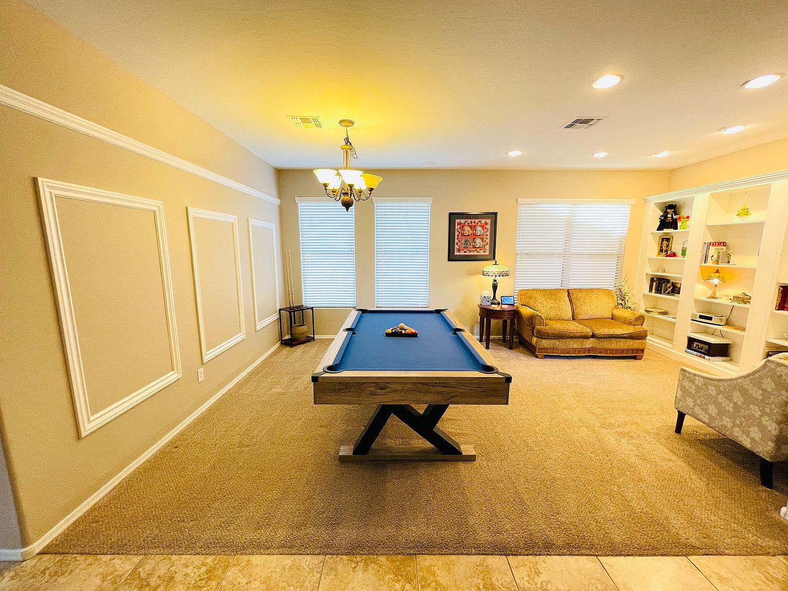 1393 E Martha Dr photo 2