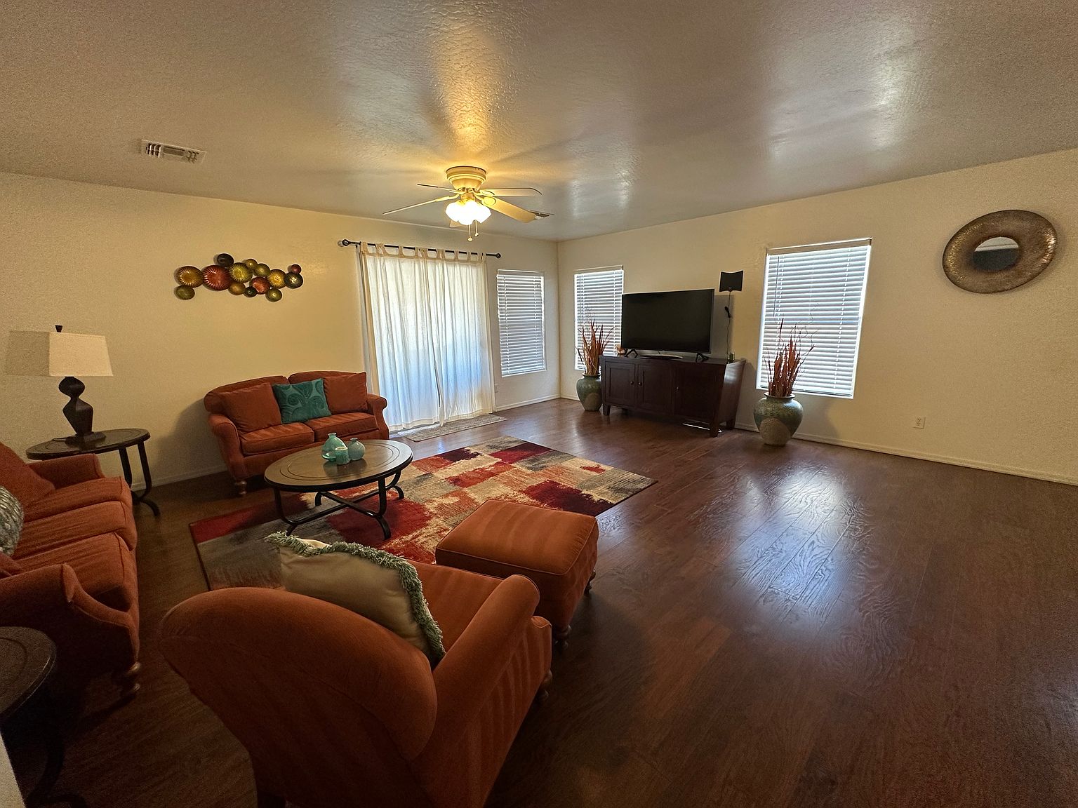 43391 W Elizabeth Ave photo 4