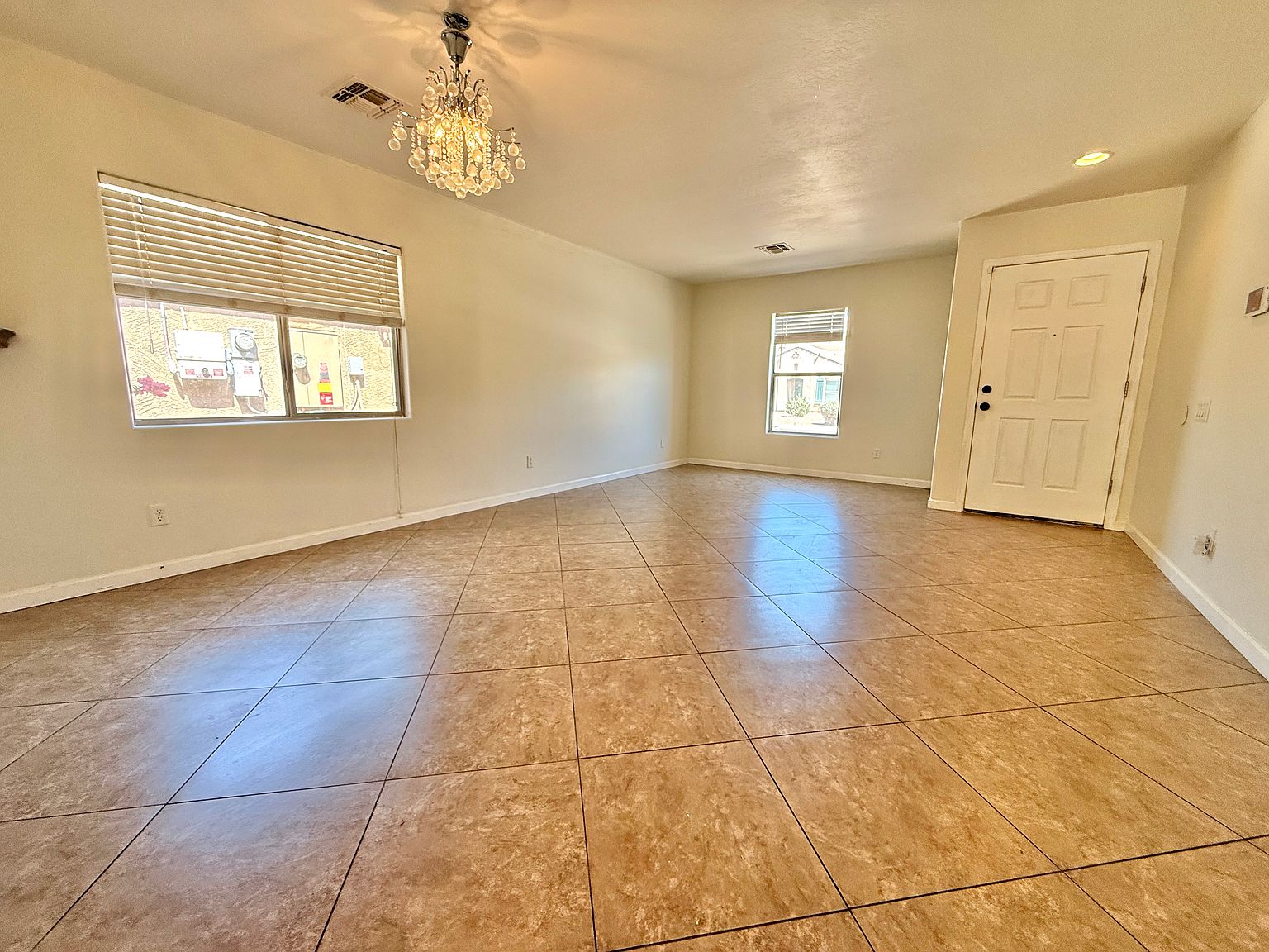 43319 W Elizabeth Ave photo 4