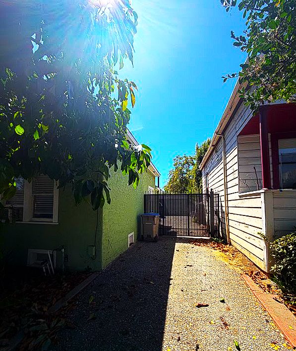 2BR/1BA Single Family House on Auzerais Ave · San Jose photo 4