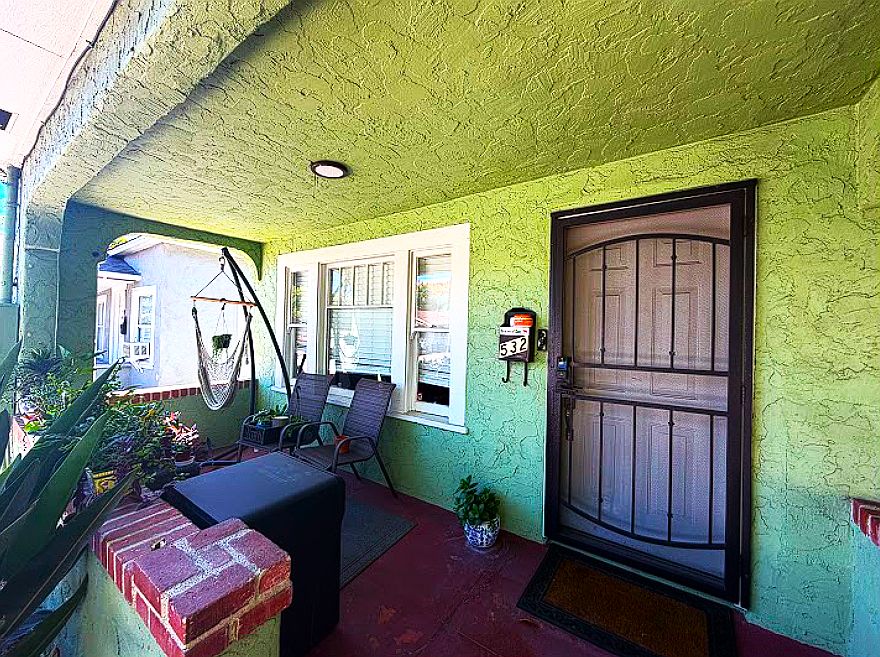 2BR/1BA Single Family House on Auzerais Ave · San Jose photo 2
