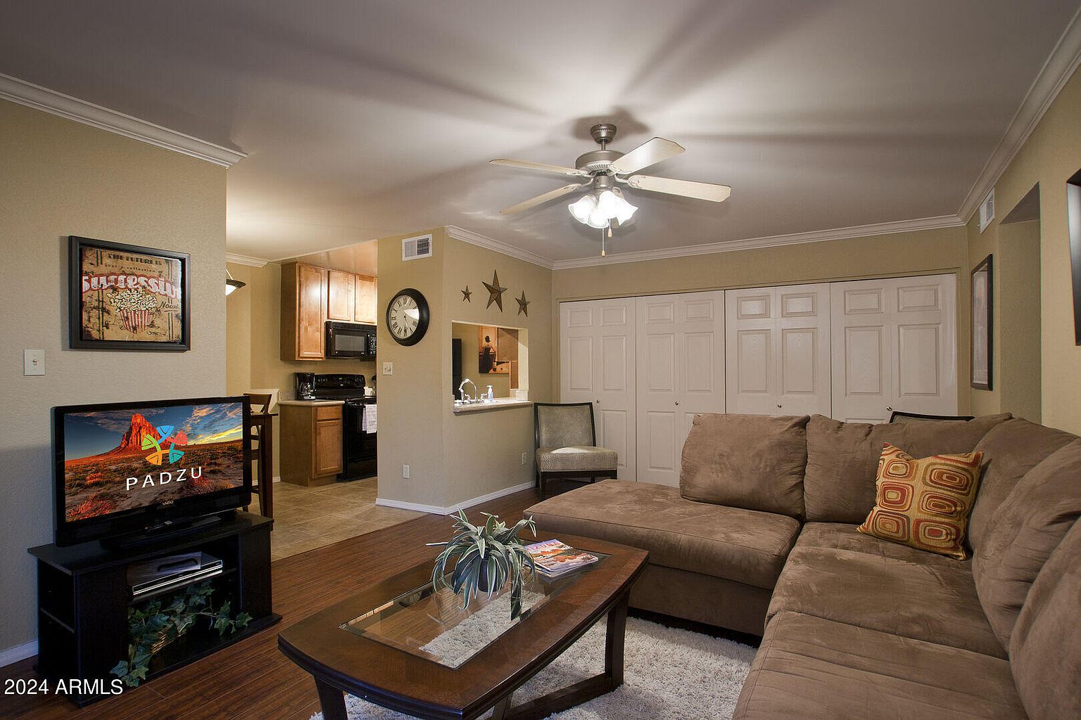 Coming Soon! Great Location &amp; Close To Old Town- 2 Bedroom/2 Bath Scottsdale Condo photo 3