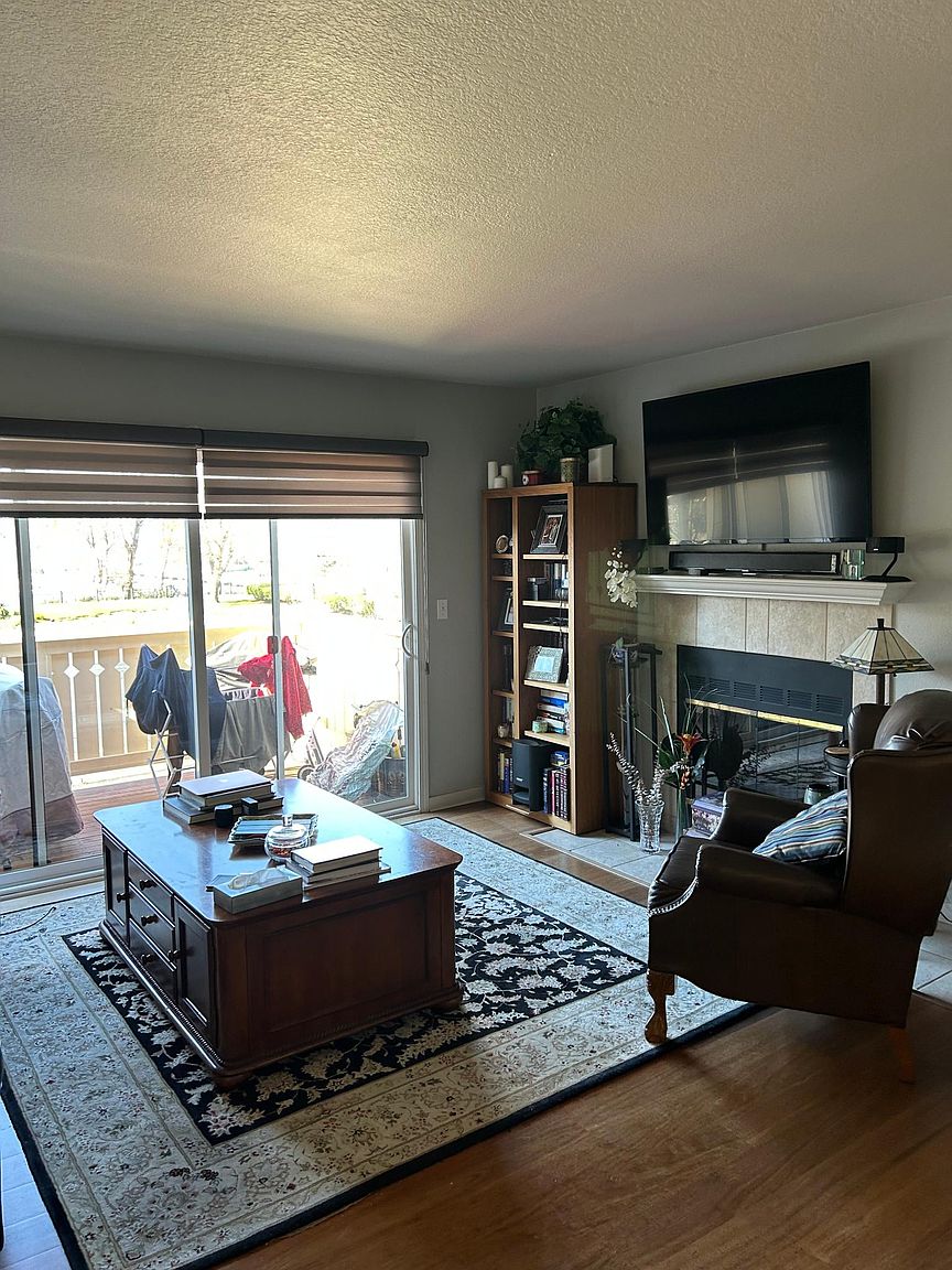 116 Shoreline Ct photo 5