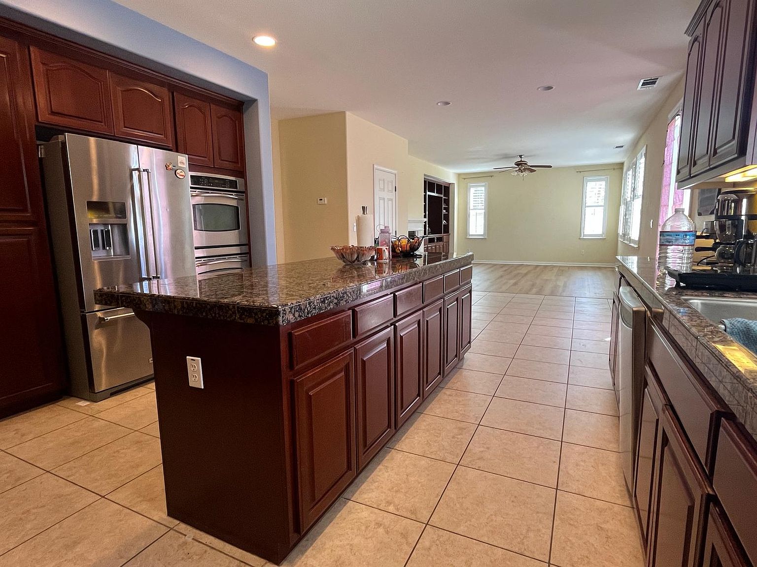 1037 Morning Glory Way photo 2