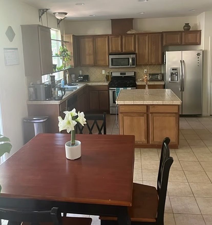 2334 Andre Ln photo 2
