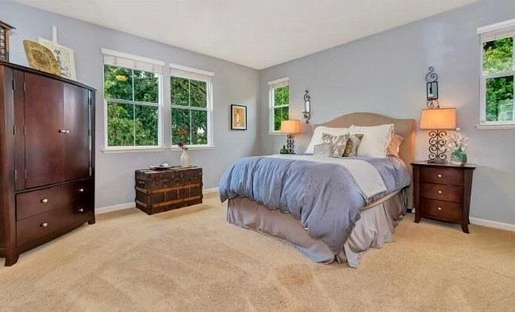 1656 Oak Park Blvd photo 2