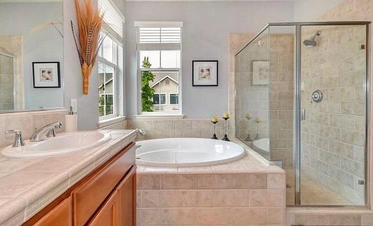 1656 Oak Park Blvd photo 4