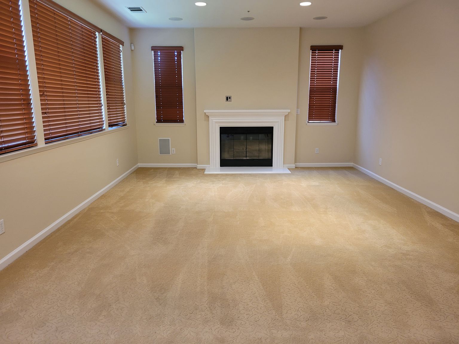 3305 Barons Ln photo 2