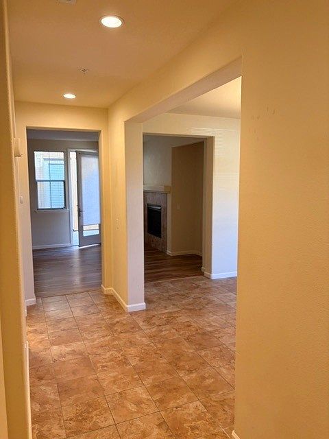 165 Stonegate Cir photo 3