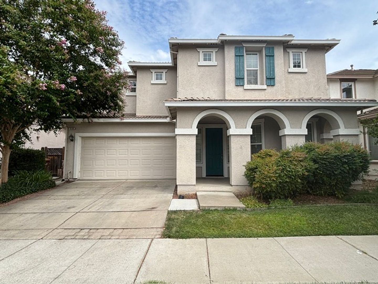 1888 El Dorado Ave