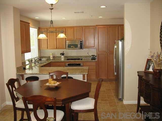 17027 New Rochelle Way photo 5