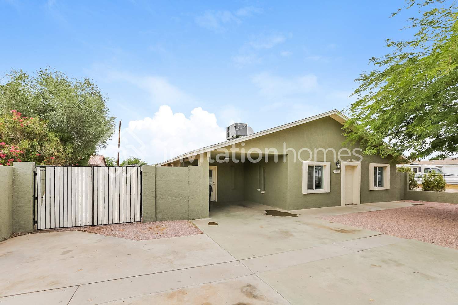 11235 W Hopi St photo 2