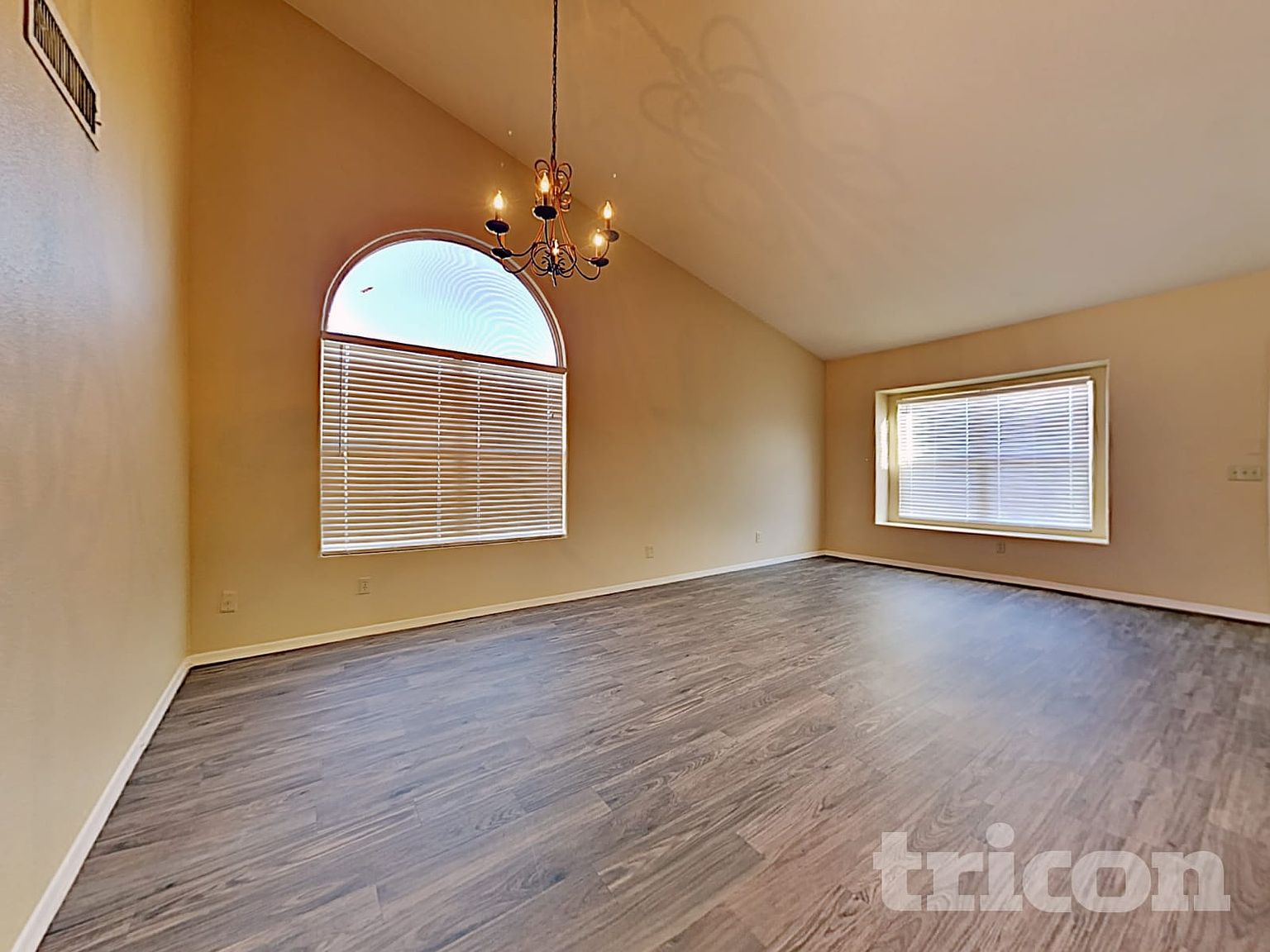8841 W Maryland Ave Glendale, AZ 85305 photo 5