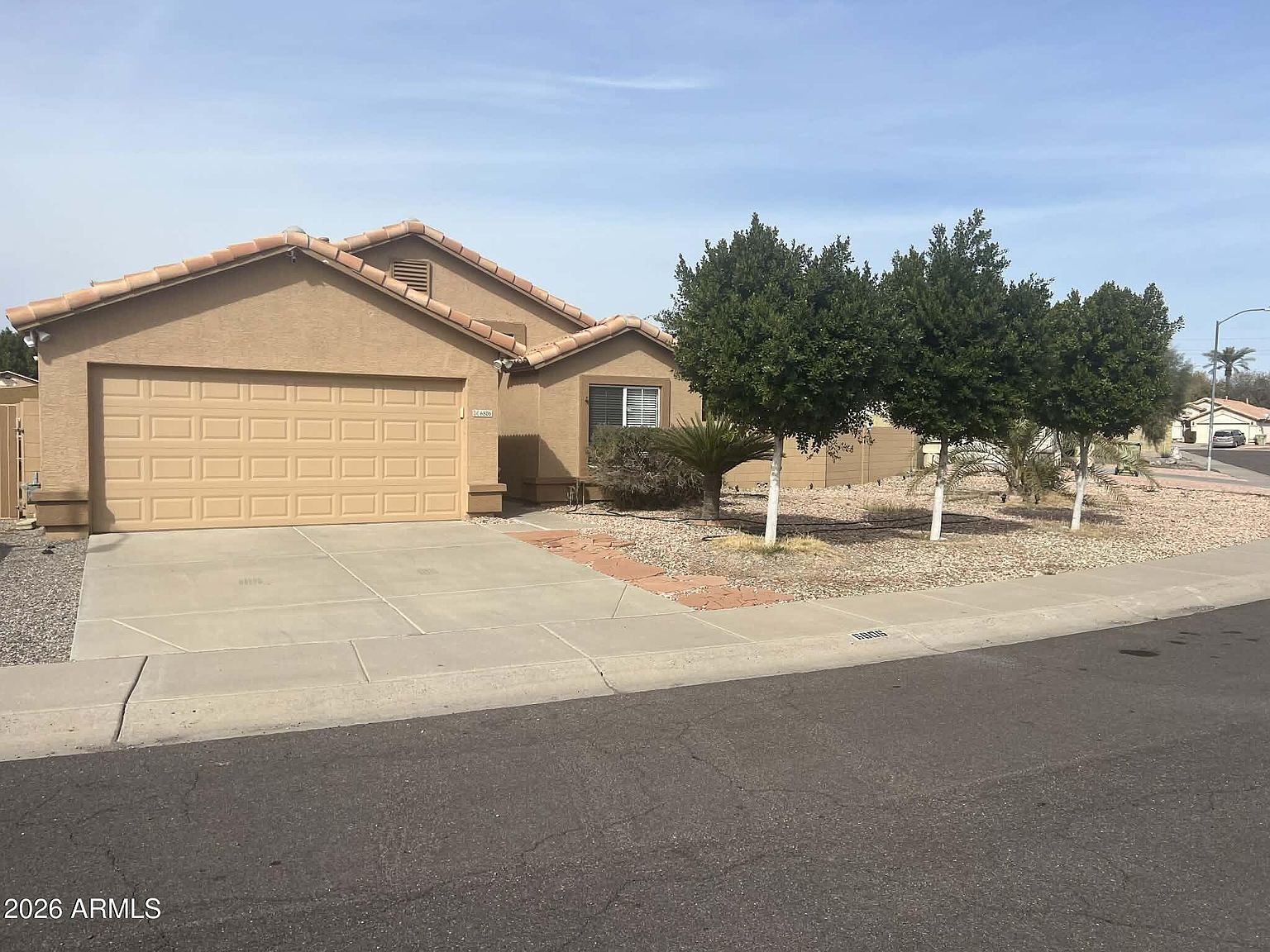 6806 N 77th Dr Glendale, AZ 85303 photo 2