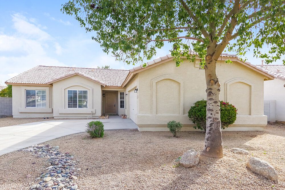 6417 N 81st Dr Glendale, AZ 85303 photo 3