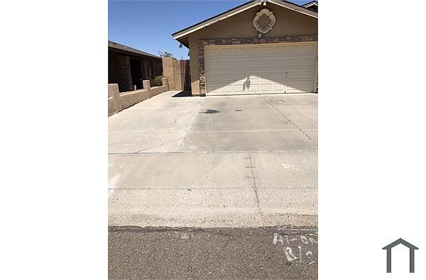 5143 N 78th Dr photo 4