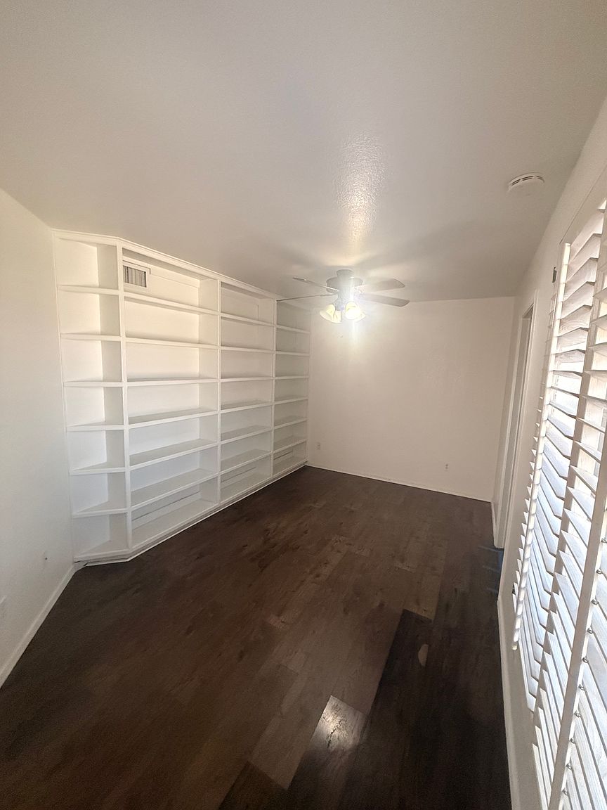 8549 W Windsor Blvd photo 5