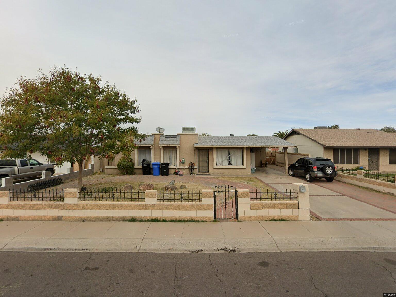 8908 W Glenrosa Ave