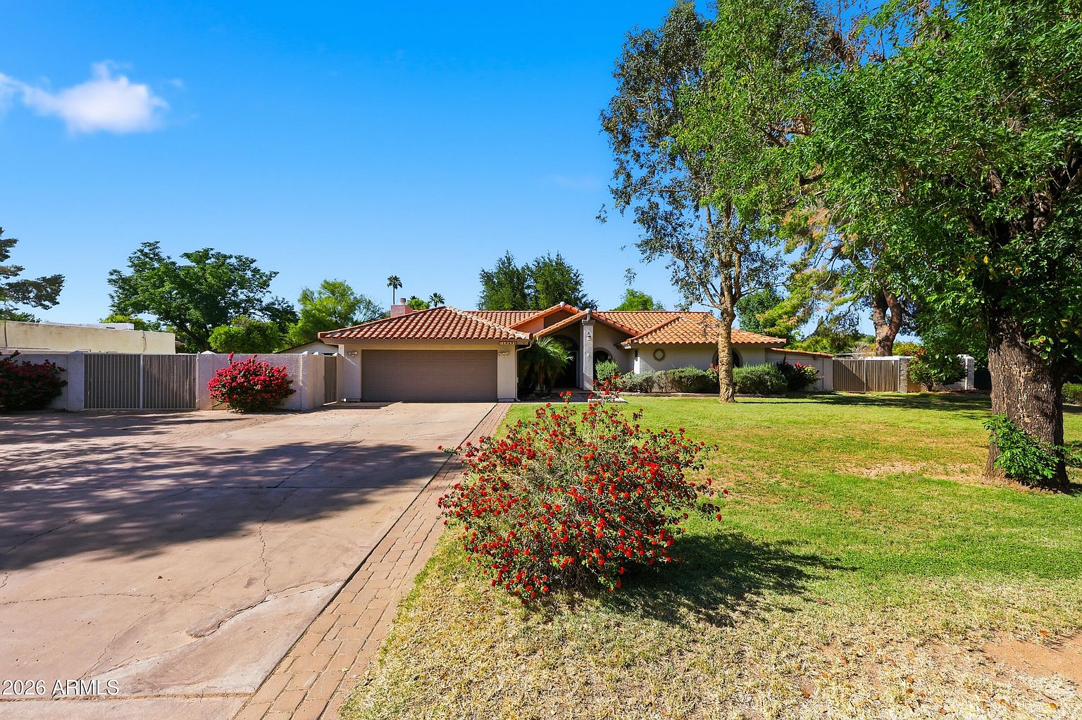 10432 W Avalon Dr Avondale, AZ 85392 photo 2