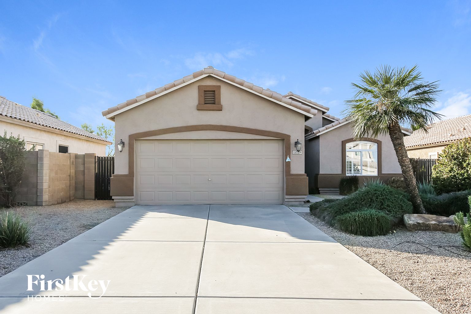 11029 W Almeria Rd photo 2