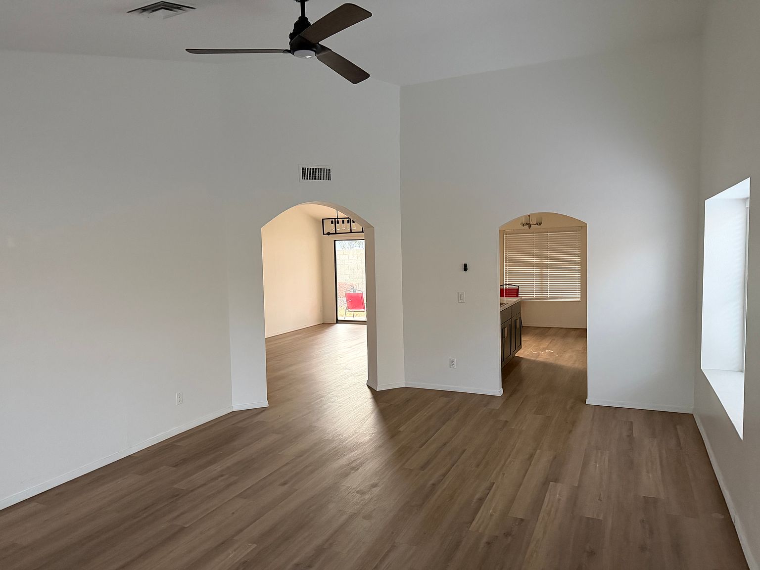 8734 W Virginia Ave photo 4