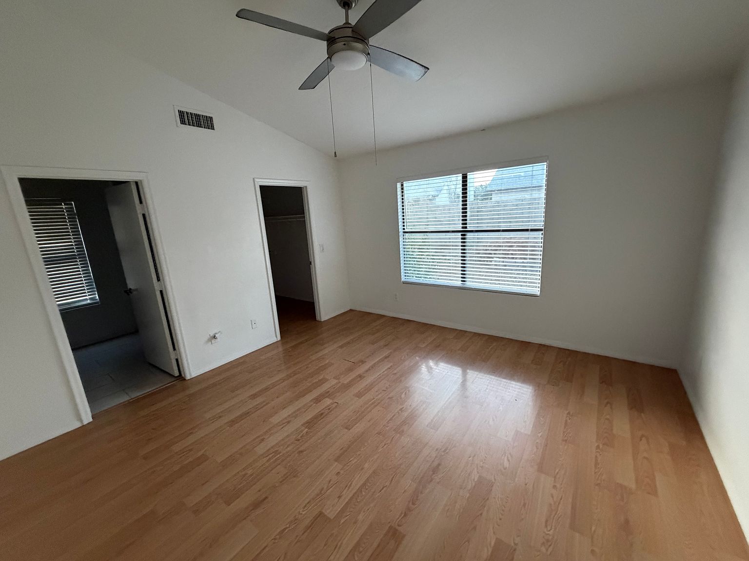 8734 W Virginia Ave photo 5