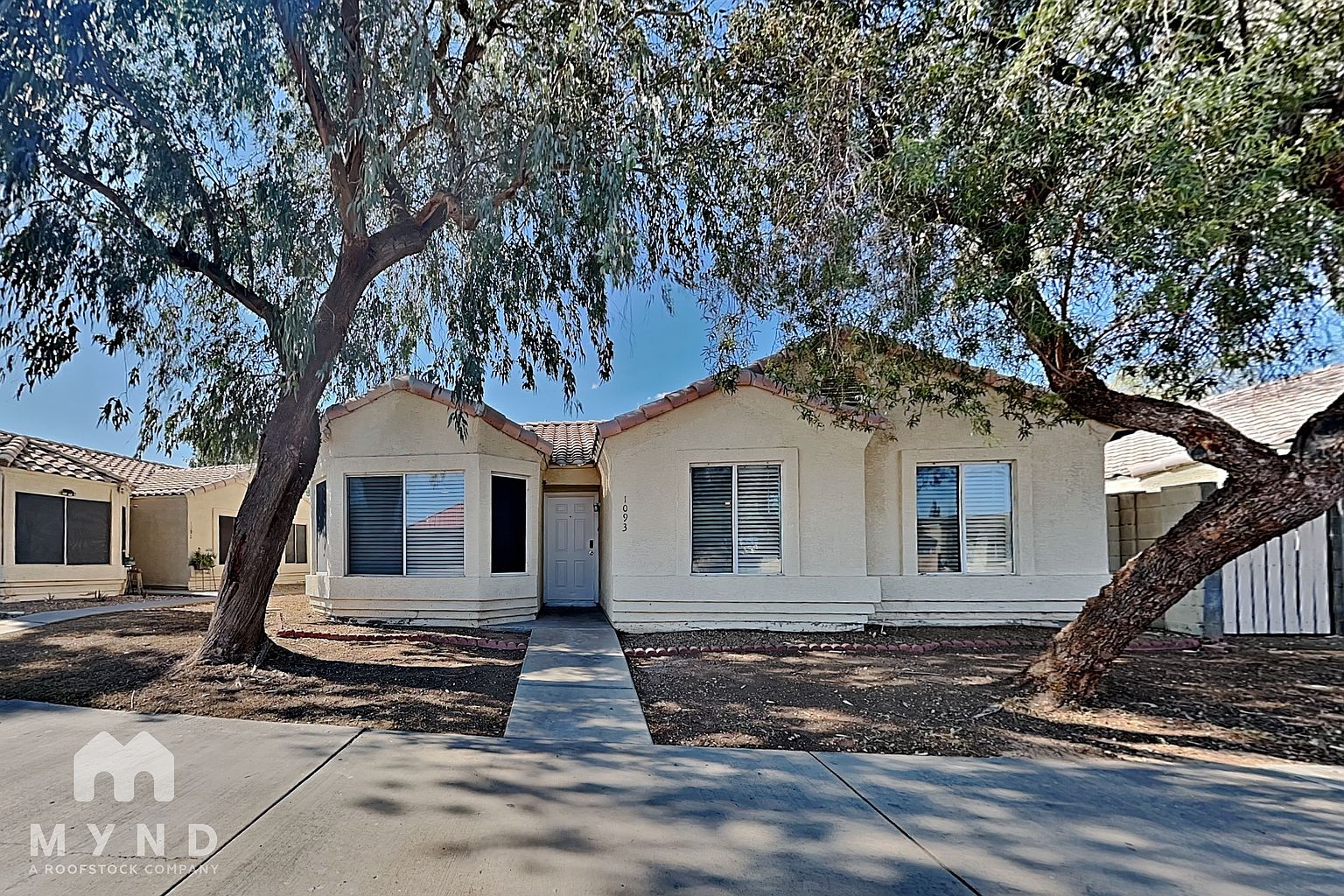 8520 W Palm Ln Phoenix, AZ 85037 photo 2